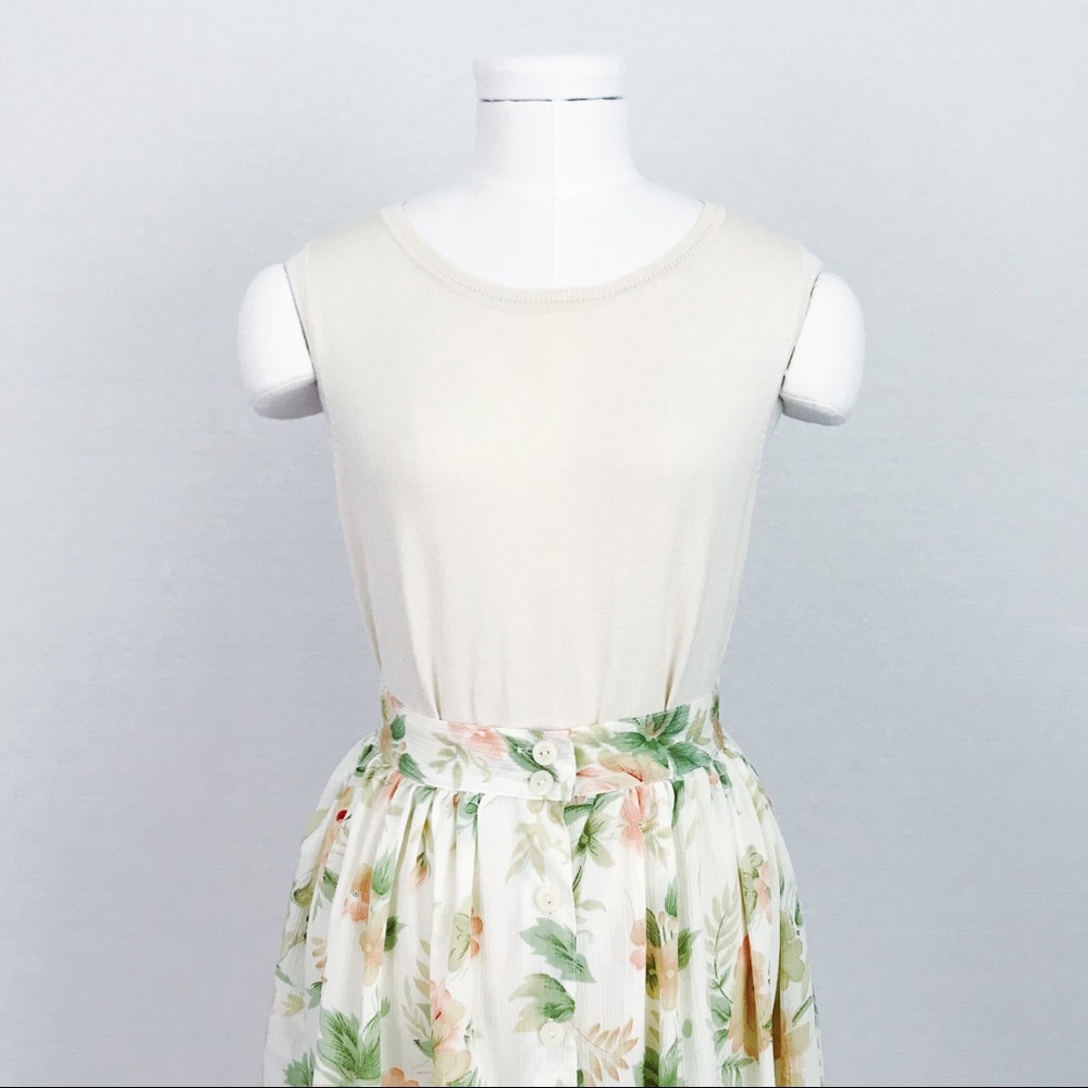 Vintage Silk-Blend Sleeveless Knit Top in Cream | Size M